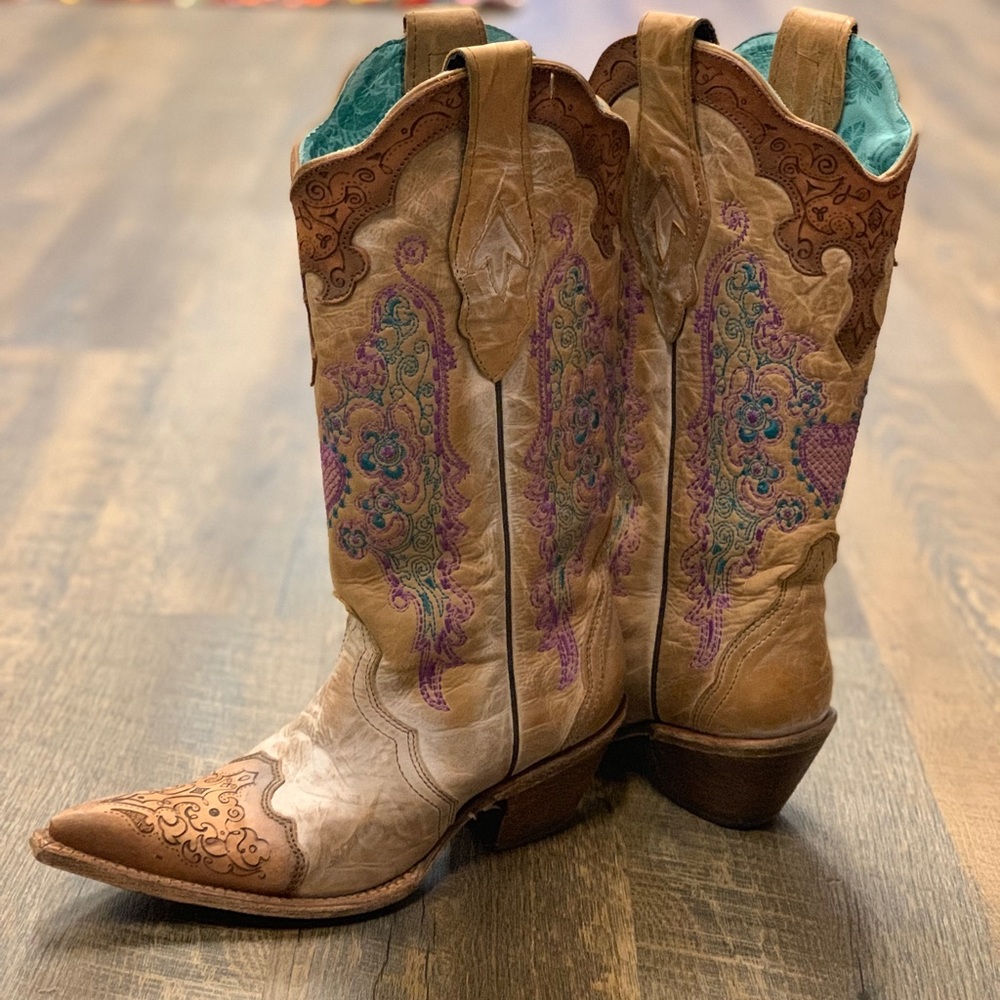 Corral cowboy boots